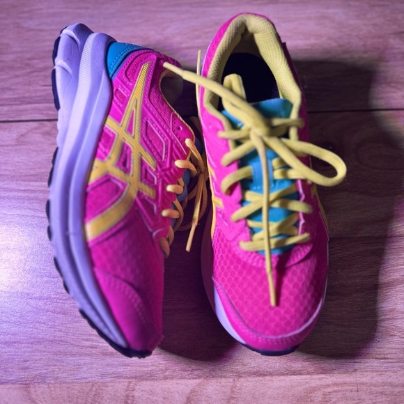 ASICS Kids' Vibrant Pink and Neon Yellow Sneakers - Picture 4 of 10